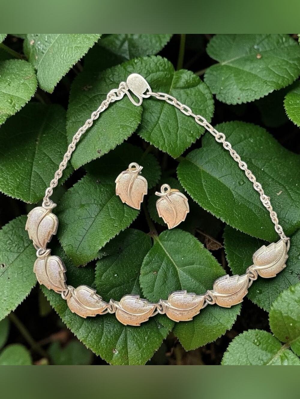 Vintage German Leaf choker and Clipon Earrings Set